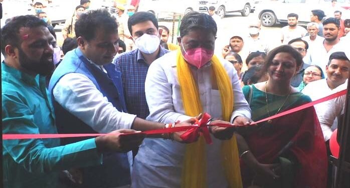 मथुरा में स्वयं सहायता समूह करेगा पिंक शौचालयों का संचालन, मंत्री ने किया लोकार्पण