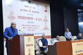 अज्ञानता का राजनीतिक लाभ लेना शर्मनाक: धनखड़