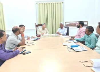 योगी के शिक्षा सलाहाकार ने मथुरा में स्किल डेवलपमेंट प्रोग्राम को बढ़ावा देने के दिए निर्देश