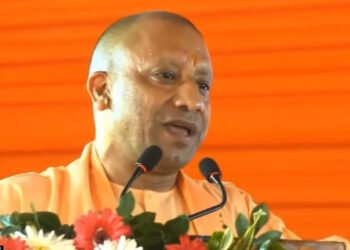 छत्तीसगढ़ में गरजे योगी आदित्यनाथ, बोले-‘कांग्रेस नहीं चाहती थी कि अयोध्या में राम मंदिर बने’