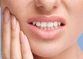 दांत-मसूड़ों के दर्द से छुटकारा पाने में काम आएंगे ये घेरलू उपाय