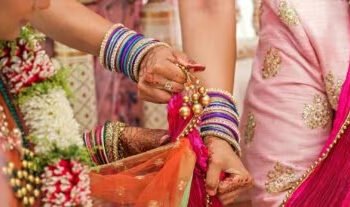 जल्द शादी के बंधन में बंधना चाहती हैं तो अपनाएं ये उपाय