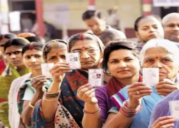 लोकसभा चुनाव में 97 करोड़ है वोटर जिनमें 100 साल से ऊपर की उम्र के सवा 2 लाख वोटर