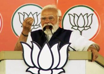 विपक्ष पर भड़के पीएम मोदी, बोले- जो शक्ति को खत्म करना चाहते हैं, उनका विनाश होता है