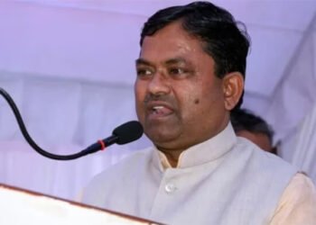 बीजेपी की टिकट लौटने का सिलसिला जारी , पवन सिंह के बाद अब उपेंद्र रावत ने टिकट किया वापस