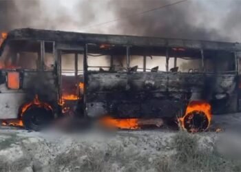 यूपी के गाजीपुर में दर्दनाक हादसा , HT लाइन के संपर्क में आने से बस में लगी आग, पांच जिंदा जले