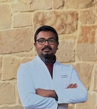 Dr. Karthik Kommuri Bags Prestigious National Fame Award titled Distinguished Overseas Dental Specialist (Orthodontics and Orofacial Pain)