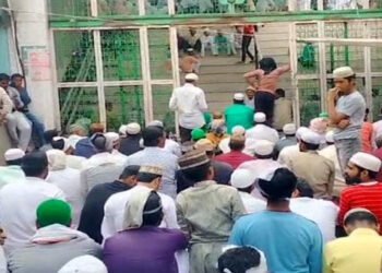 मथुरा में प्रेम सौहार्द के साथ हुई अलविदा जुमा की नमाज