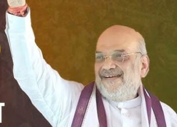 वृंदावन में अमित शाह की जनसभा के पंडाल में लगी में लगी आग