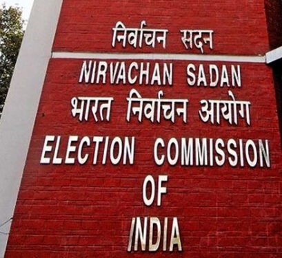 चुनाव आयोग ने कहा- सभी दलों के साथ हो रहा समान व्यवहार, एक महीने की कार्रवाई रिपोर्ट सार्वजनिक की
