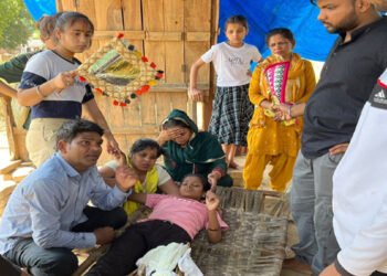 गिरिराज परिक्रमा मार्ग पर ई रिक्शा ने परिक्रमार्थी किशोरी को रौंदा