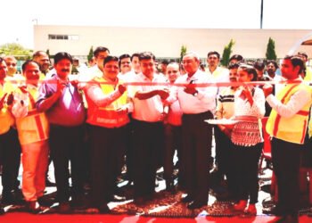 यमुना एक्सप्रेस वे पर सड़क सुरक्षा पखवाड़ा में बताये गए दुर्घटनाओं से बचने के उपाय