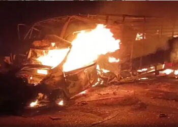 झांसी: कार में लगी आग, दूल्हा समेत चार लोगों की जलकर मौत