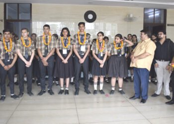 मथुरा के कृष्णकुलम सीनियर सेकेंडरी स्कूल ने पांचवे वर्ष में भी प्राप्त किया शत प्रतिशत परिणाम