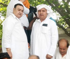 मथुरा में भारत रत्न पूर्व प्रधानमंत्री स्व. चरणसिंह को पुण्यतिथि पर श्रद्धांजलि अर्पित