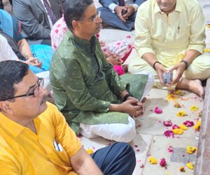 इलाहाबाद हाईकोर्ट के जस्टिस ने किए मथुरा के श्री द्वारकाधीश मंदिर में दर्शन