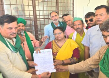 गोवर्धन में भू-माफिया ने खेती की जमीन पर किया कब्ज़े का प्रयास