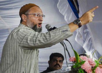 मथुरा से एलान : सांसद ओवैसी की जीभ काटने वाले को मिलेगा 21 लाख रुपये का इनाम