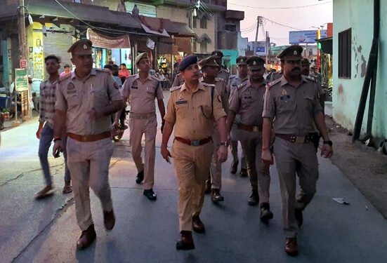 मथुरा में ईद की नमाज को लेकर ट्रैफिक एडवाइजरी जारी, इन मार्गो पर नहीं चलेंगे बड़े वाहन