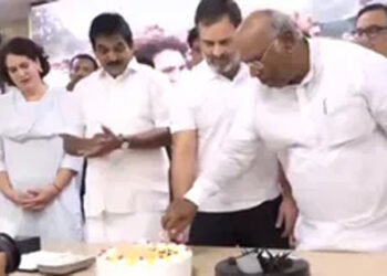 54 साल के हुए राहुल गांधी; खरगे, प्रियंका समेत कई नेताओं ने दी जन्मदिन की बधाई