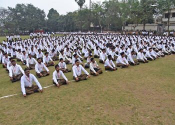 RSS के कार्यक्रमों में शामिल हो सकेंगे सरकारी कर्मचारी, सरकार ने हटाया प्रतिबंध, संघ ने किया स्वागत