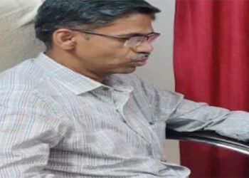 यूपी में एम देवराज बने नए प्रमुख सचिव नियुक्ति, तीन वरिष्ठ आई ए एस के तबादले