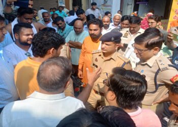 राया में विशेष समुदाय के युवक ने राम मंदिर के पुजारी पर ईंट पत्थर बरसाये, मंदिर न खोलने की दी धमकी