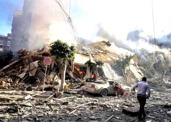 लेबनान पर इजरायली हवाई हमलों में 37 लोगों की मौत, 151 घायल: मंत्रालय