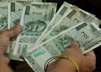 केरल: बीएमडब्ल्यू जैसी कारों के मालिक ले रहे सामाजिक पेंशन योजना का लाभ, ऑडिट में हुआ खुलासा