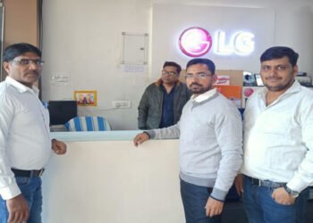 मथुरा में जीएसटी अधिनियम के प्रति जागरूक करने के लिए चलाया जा रहा अभियान