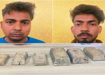 मथुरा जंक्शन पर आरपीएफ की बड़ी कार्रवाई  , 41 किलों चांदी की ईंट के साथ दो युवक पकडे