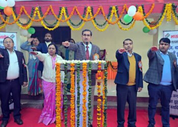 वोट केवल एक अधिकार नहीं, बल्कि राष्ट्र निर्माण में सबसे बड़ी भूमिका: डीएम