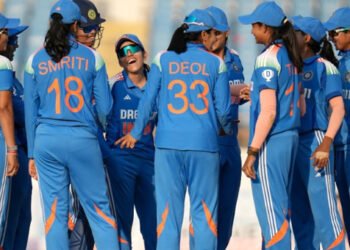 भारतीय महिला टीम ने आयरलैंड को 304 रनों से हराया और सीरीज भी 3-0 से जीती