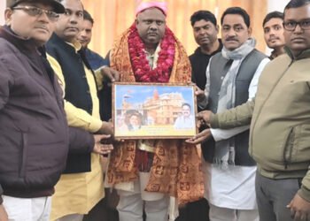 अनुसूचित जाति जनजाति आयोग के सदस्य का किया स्वागत