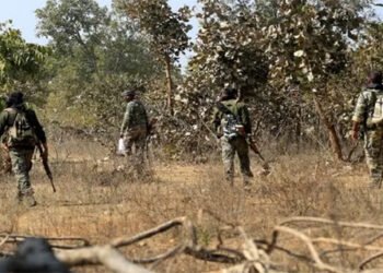 छत्तीसगढ़ में सुरक्षा बलों के साथ मुठभेड़ में 14 नक्सली ढेर
