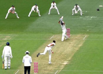 IND vs AUS : सिडनी टेस्ट का पहला दिन ऑस्ट्रेलिया के नाम, टीम इंडिया 185 रनों पर ढेर