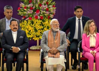 प्रधानमंत्री ने ‘मिशन मौसम’ की शुरुआत की, आईएमडी के 150वें स्थापना दिवस पर स्मारक सिक्का जारी किया