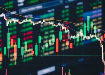 टॉप 10 में शामिल 6 कंपनियों का मार्केट कैप 82,861 करोड़ बढ़ा, 4 के मार्केट कैप में 96,605 करोड़ की गिरावट