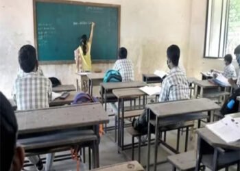 भीषण ठंड के कारण यूपी में माध्यमिक विद्यालयों के समय में किया गया बदलाव