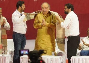 छत्तीसगढ के रायगढ़़ में आरएसएस के मंच पर कृष्ण कन्हाई का हुआ सम्मान