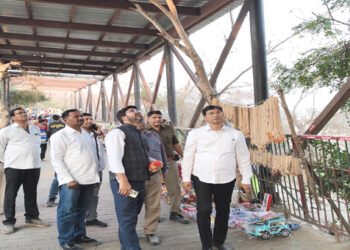 बरसाना में लाडली जी मंदिर के यात्री टीन शेड का कार्य 28 फ़रवरी तक होगा पूरा, 30 अप्रेल तक बनेगी चिकसौली पर्यटक सुविधा केंद्र