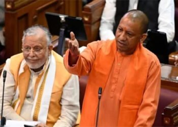 महाकुंभ पर अफवाह फैलाने वाले कौन? …लगाकर आग बहारों की बात करते हैं, एसपी पर विधानसभा में खूब बरसे CM योगी