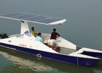 गोकुल से वृंदावन तक यमुना में जल्द चलती नजर आएंगी सोलर बोट्स