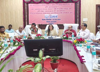 आधुनिक मशीनों से मथुरा में यमुना की सफाई प्रयागराज के तर्ज पर करायी जायेगी