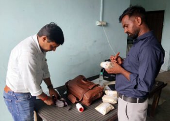 गोवर्धन और श्रीकृष्ण जन्म स्थान के आसपास खाद्य पदार्थों की दुकानों पर छापा मार कार्रवाई, नमूने लिए