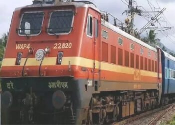 ट्रेन सुरक्षा बढ़ाने के लिए रेलवे करेगा एआई का इस्तेमाल, डीएफसीसीआईएल के साथ समझौता किया