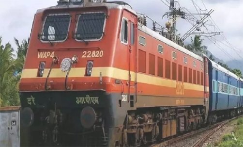 ट्रेन सुरक्षा बढ़ाने के लिए रेलवे करेगा एआई का इस्तेमाल, डीएफसीसीआईएल के साथ समझौता किया