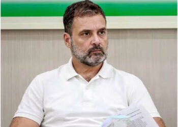 ‘चुनाव का चौकीदार जागता रहा, चोरी देखता रहा…’, राहुल गांधी ने फिर चुनाव आयोग पर साधा निशाना