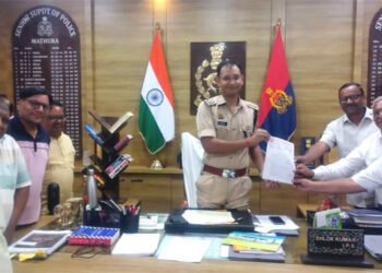 मथुरा की ज्वलंत समस्याओं को लेकर एसएसपी से मिले व्यापारी नेता , कई मुद्दे का तत्काल निवारण