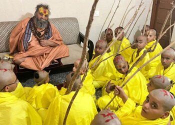 मोबाइल बैन, वेद अनिवार्य: श्रीजड़खोर का गुरुकुल, जहां तैयार हो रही संस्कारवान जेन जेड